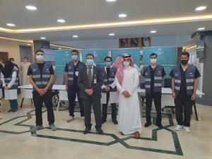 The College of Public Health and the Public Health Club Participate in the National Vaccination Program